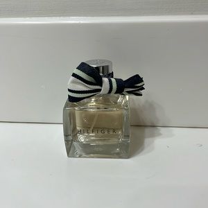 Ladies Tommy Hilfiger Pear Blossom eau de parfum spray. 1.7 oz size